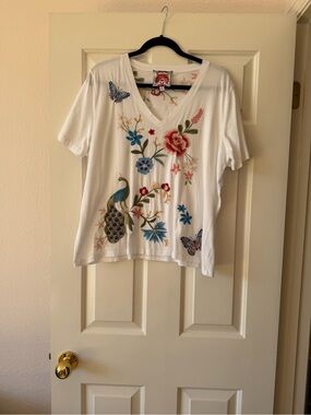 Johnny Was V-Neck Women's White Tee with Multicolor Floral & Peacock Motif. XL